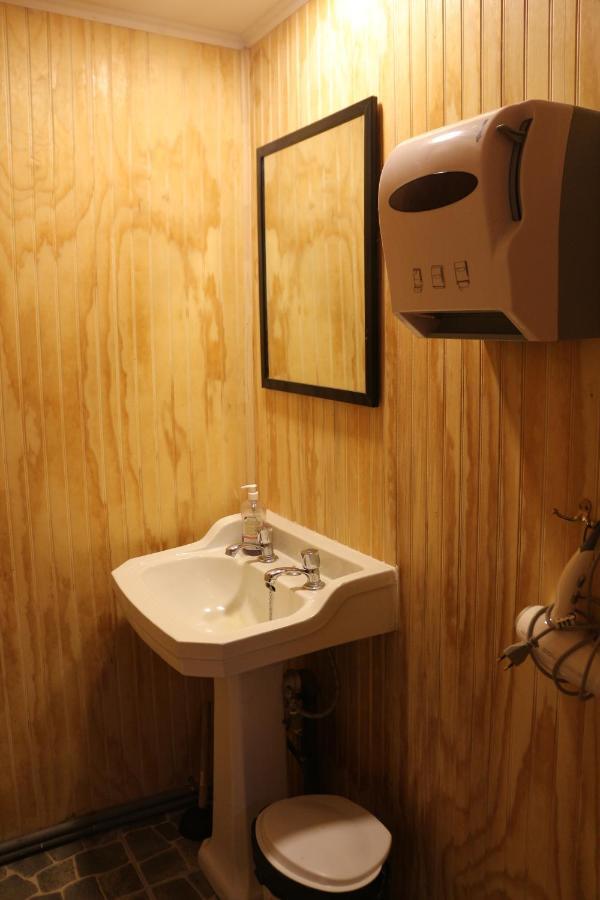 Aska Patagonia Hostel Punta Arenas Ngoại thất bức ảnh